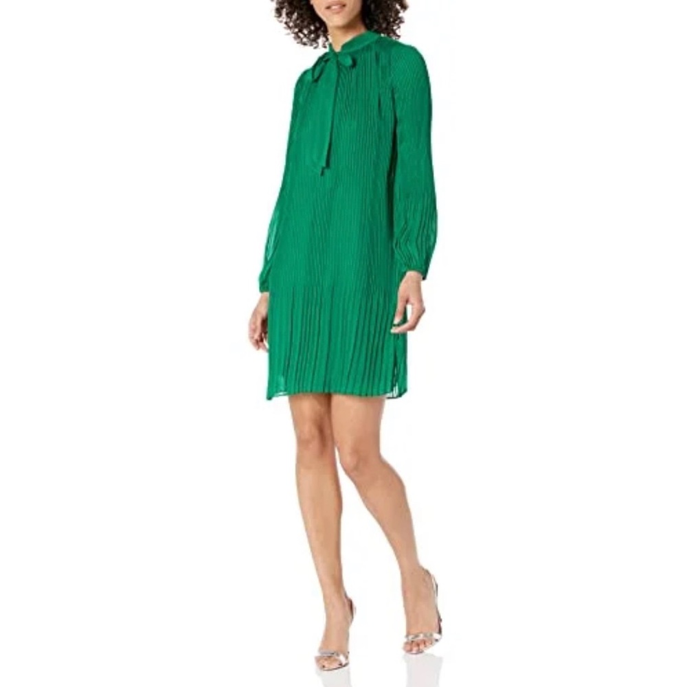 DKNY green long sleeve dress size 8